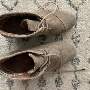 Toms Wedges